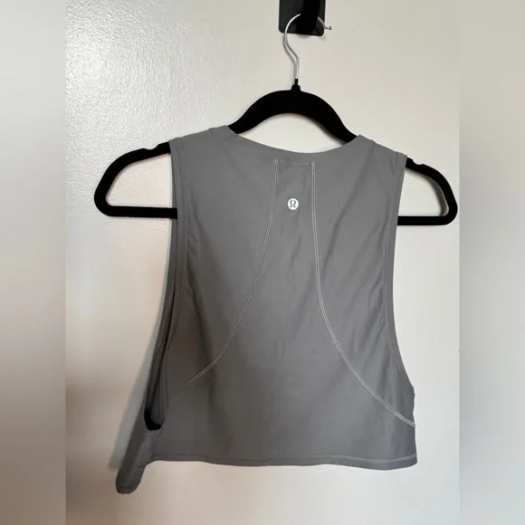 Lululemon crop top - Picture 3 of 4